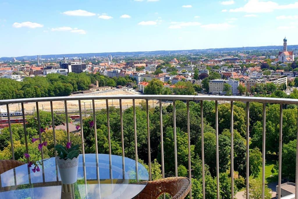 Suite-Xxi City View Hotelturm Augsburg Exterior photo